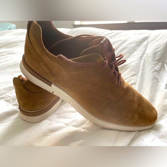 Suede - Picture 2 of 6